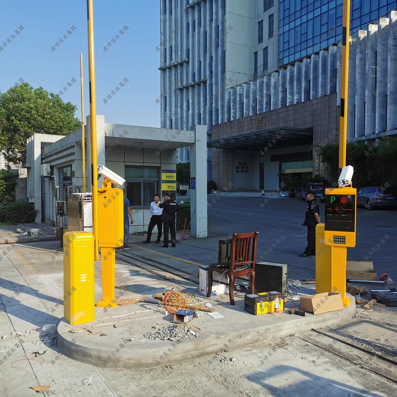 伸缩门+车牌识别+直杆道闸-浙江省绍兴市绍兴档案馆